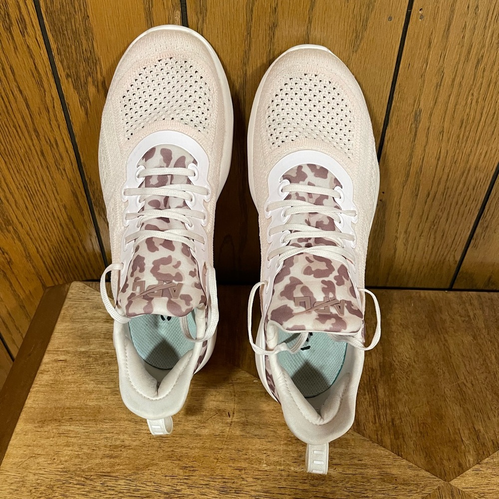 APL" TechLoom Tracer Sneakers -Pink - Picture 3 of 13